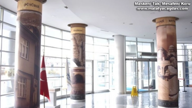 Malatya Büyükşehir sütunlarını 13 ilçe süsledi