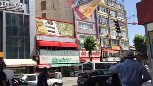 Bir bayrak da sen as kampanyası