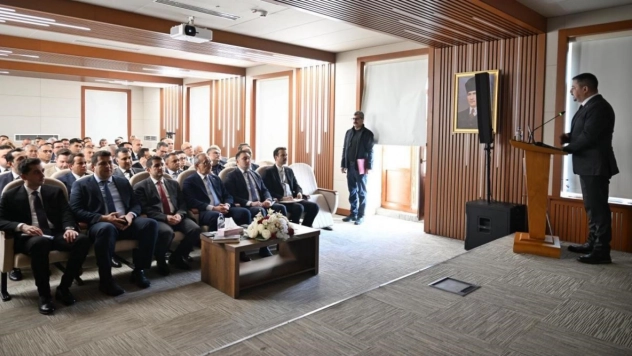 Yönetimde Beden Dili ve Etkili İletişim Semineri