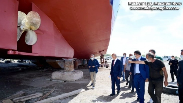 Atabey İskelesindeki feribotlar bakıma alındı