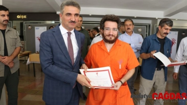 Malatya'da bakır işlemeciliği kursu tamamlandı