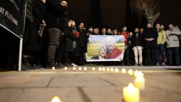 Malatya'da Depremlerde yaşamını yitirenler anıldı