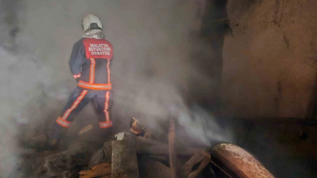 Malatya'da ev yangını