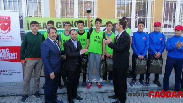 Gençlik Futbol Turnuvası düzenlendi