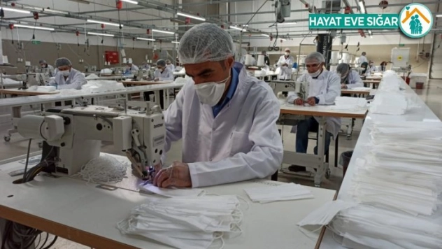 Günde 2 milyon adet maske üretiliyor