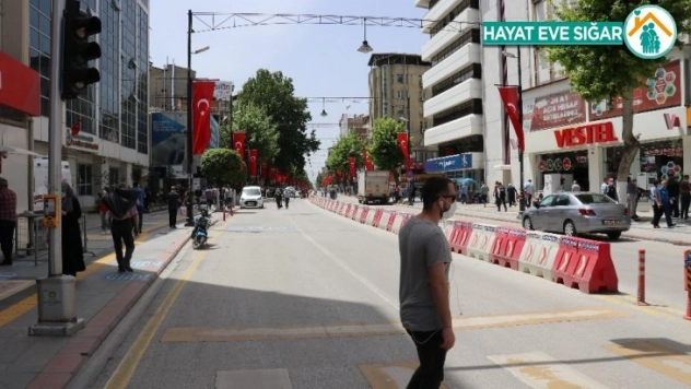Kapalı caddeler 21 Mayıs'ta açılıyor