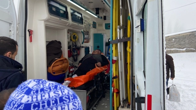 Kar nedeniyle kapalı 72 mahalle yolunda çalışmalar sürüyor