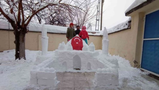 Malatya'da kardan cami