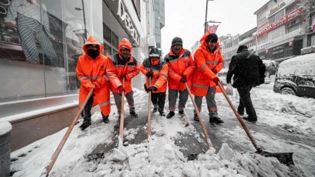 Karla mücadele çalışmalarında araç ve personel sayısı arttırıldı