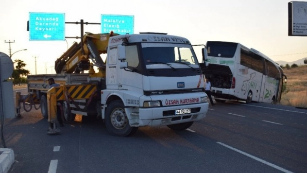 Malatya'da korkutan kaza ucuz atlatıldı