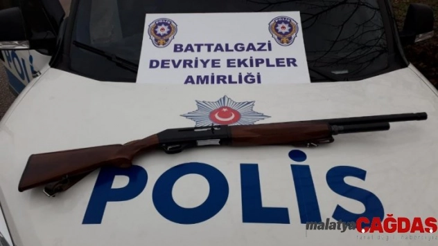 Ruhsatsız silah denetimi: 8 gözaltı