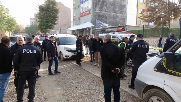 Silahlı kavga: 3 yaralı, 7 gözaltı