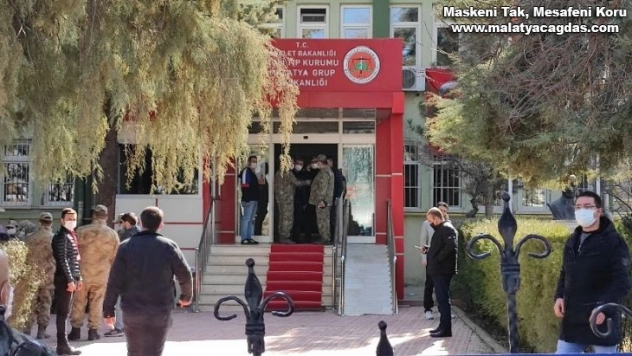 Şehitlerin kimlik tespiti sürüyor