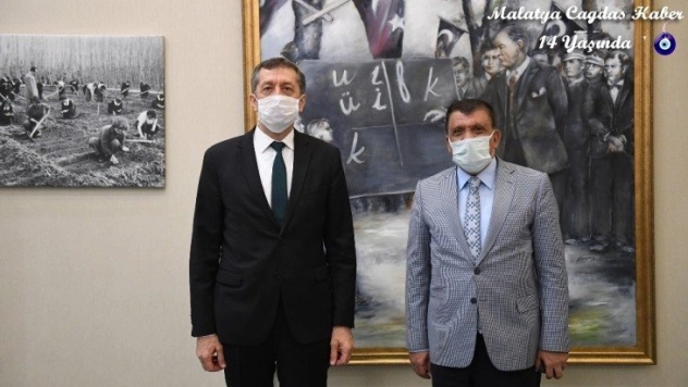 Yeni bir tören alanı kazandırma çalşma