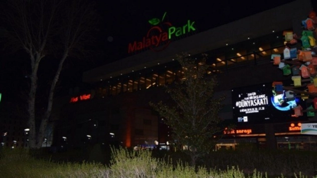 Malatyapark Işıklarını Gelecek İçin Kapattı
