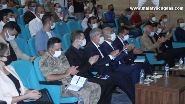 Malazgirt'te '950. Yılında Malazgirt Zaferi Uluslararası Sempozyumu' başladı