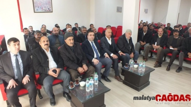 Malazgirt'te çiftçileri bilgilendirme toplantısı