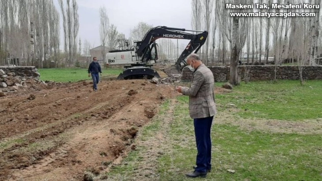 Malazgirt'te yeni yol açma çalışmaları devam ediyor