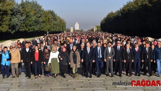 Maltepe Belediyesinden Anıtkabir'e ziyaret