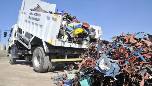 Mamak'ta seyyar satıcıların aletleri imha edildi