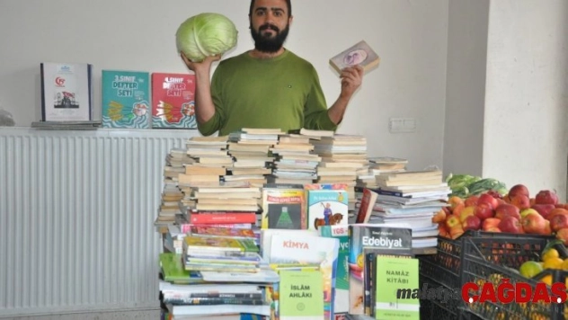 Manavcı genç kampanyayla 600 kitap topladı