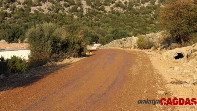 Manavgat Ahmetler'de yol çalışması