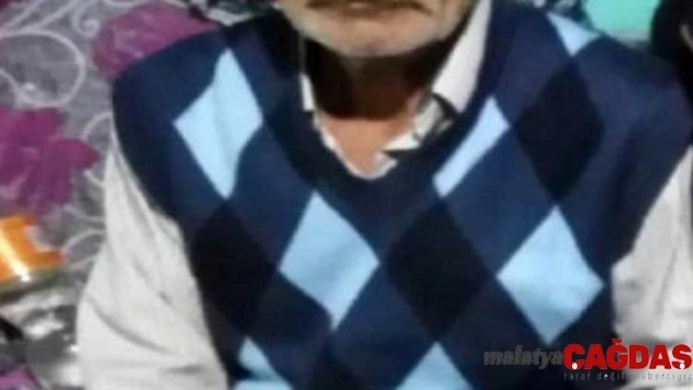 Manisa'da devrilen traktörün sürücüsü yaşamını yitirdi