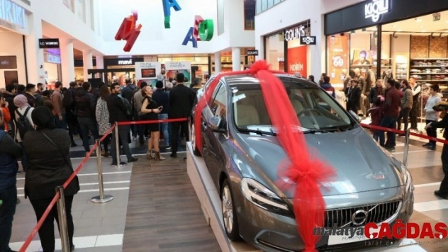 Manisa'da lüks otomobil sahibini buldu