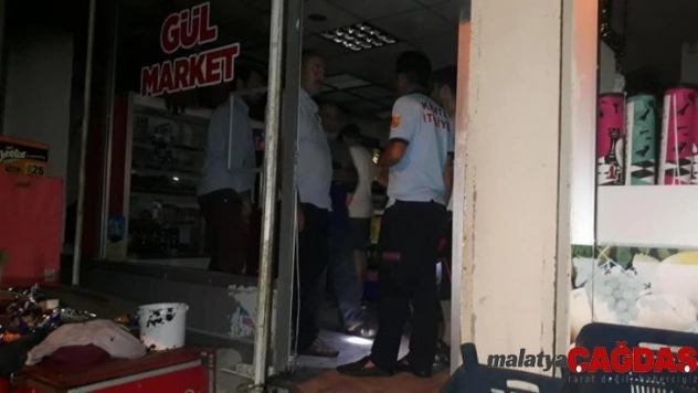 Markette çıkan yangın korkuttu