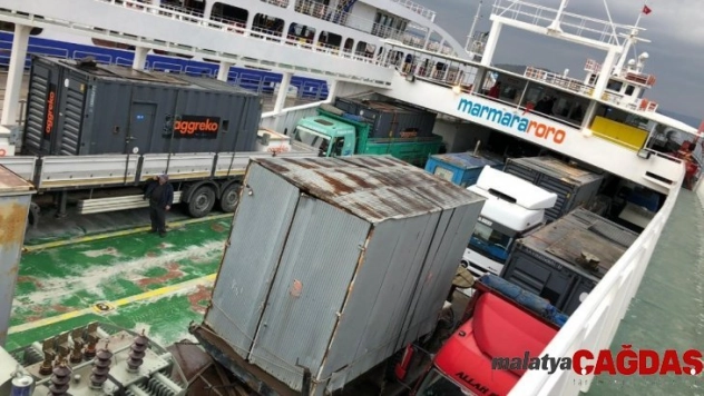 Marmara Adası'nı aydınlatacak jenaratörler geldi