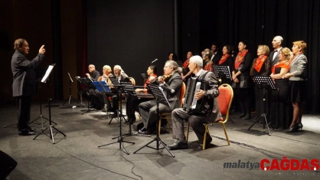 Marmaris'te Azerbaycan ezgileri keyifle dinlendi