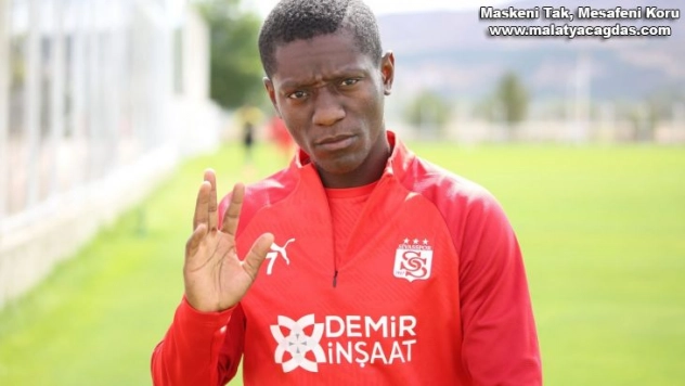 Max Gradel'den bir ilk!