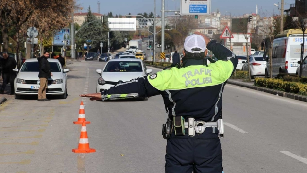 Meclis'ten Geçti: Trafik İhlallerine En Sert Yaptırımlar Yolda