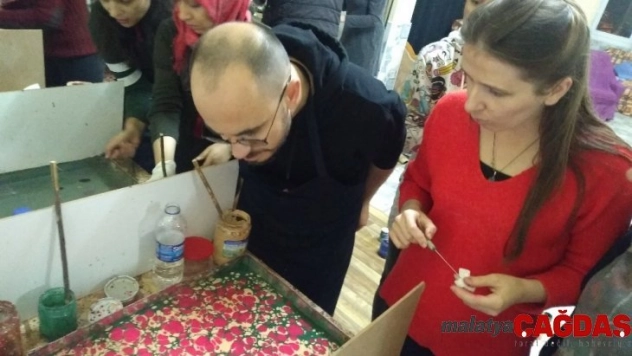 Meclisin 100. yılına özel ebru kursu açılacak