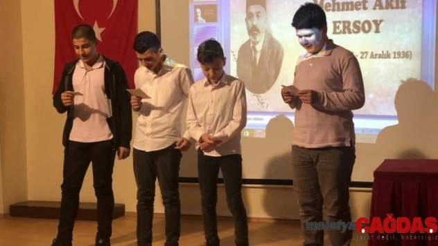 Mehmet Akif Ersoy anıldı