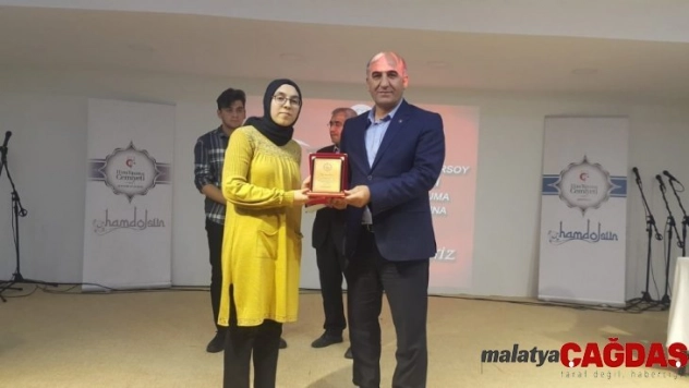 Mehmet Akif Ersoy'un şiirlerini güzel okumak için yarıştılar