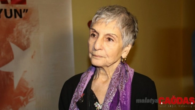 Argon: O Asım'ı oluşturdu. Asım bir simge, gençleri okur, yetiştirir