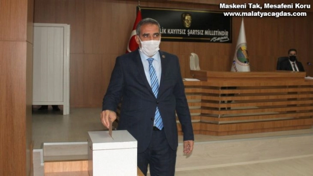 Mehmet Can Erdoğan yeniden başkanlığa seçildi