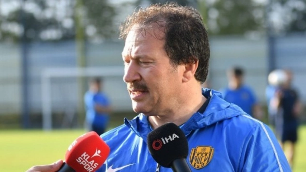 Mehmet Yiğiner: 'Bu haftayı 3 puan ile geçebilirsek işin yüzde 10'luk kısmını atlatmış oluruz'