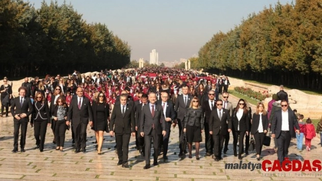 Mektebim, 4 bin öğrencisiyle Anıtkabir'de