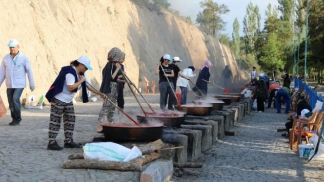 Melikgazi'de 'salça günleri' başlıyor