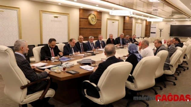 Melikgazi ve Yeşilhisar ilçe müftüleri emekli oldu