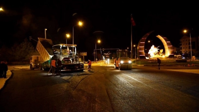 Menfez çalışması tamamlanan Çünür Kavşağı trafiğe açıldı