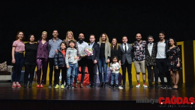 Menteşe Tiyatrosuna Denizli'den tam puan