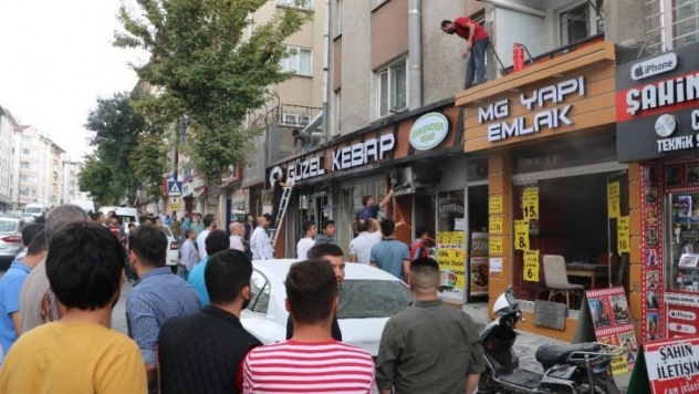 Meraklı gözlerle izlediler