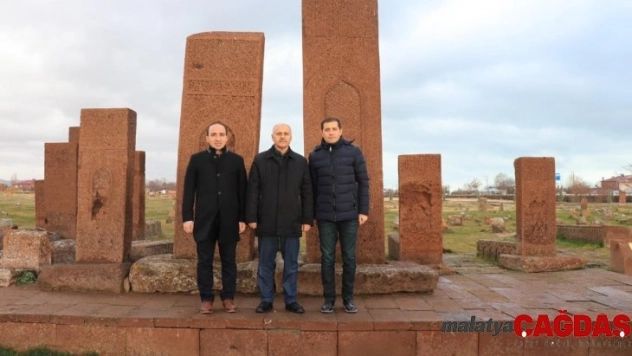 Merkez Valisi Peynircioğlu'ndan Ahlat'a ziyaret