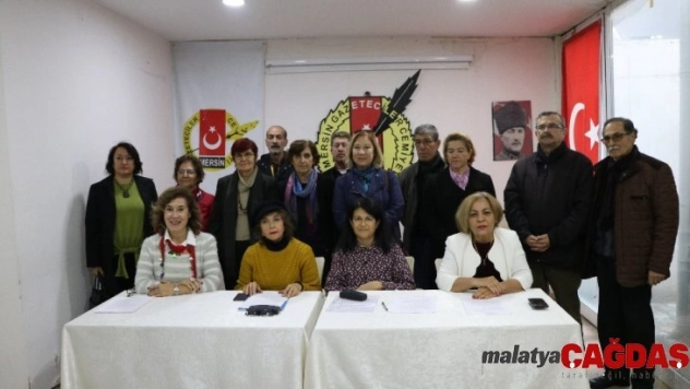 Mersin'de çevreciler ağaç katliamına tepki gösterdi