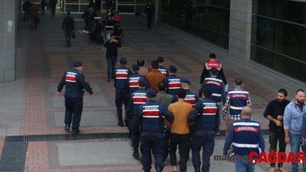 Mersin'de DEAŞ'a operasyonda 2 tutuklama