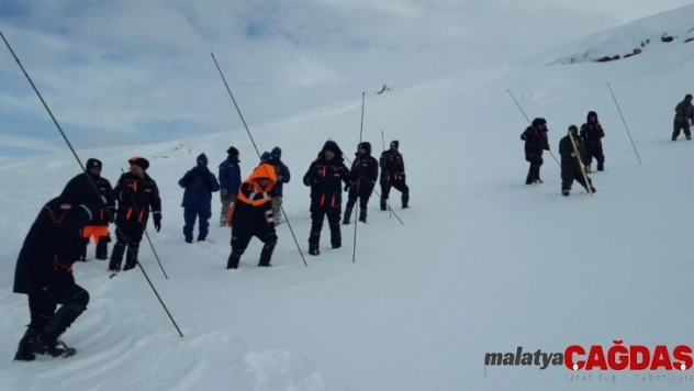 Mersin'de karda kaybolan adamı arama çalışmaları yeniden başladı