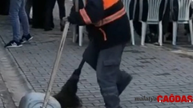 Mersinli temizlik işçisi sosyal medyayı salladı